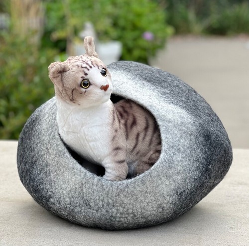 Tie Dye Lana Gato Cueva / Cama para Gatos / Cálida Casa para Gatos / Gato Cocoon Feltro a Mano - Imagen 10 de 18
