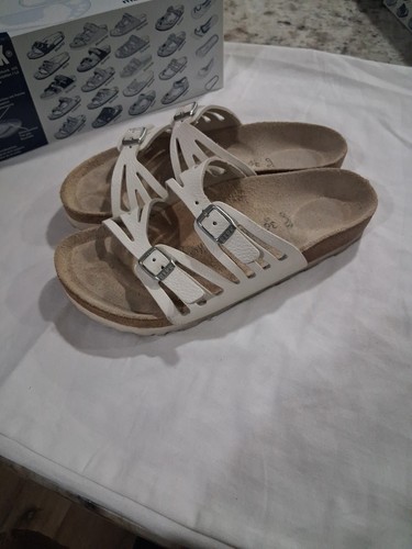 Sandalias Birkenstock Granada Talla 36 EE. UU. 5 Cuero 2 Hebillas Blanco - Imagen 6 de 9