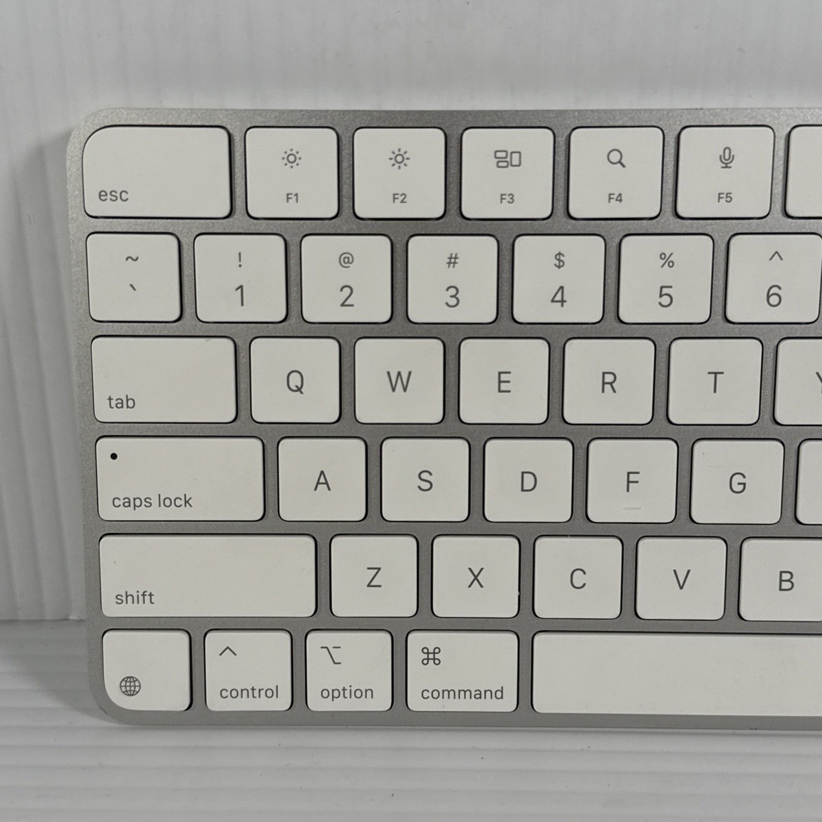 Apple Magic Keyboard with Touch ID and USB-C (A3118) - Excellent