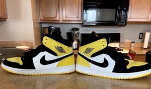 jordan 1 mid yellow toe black