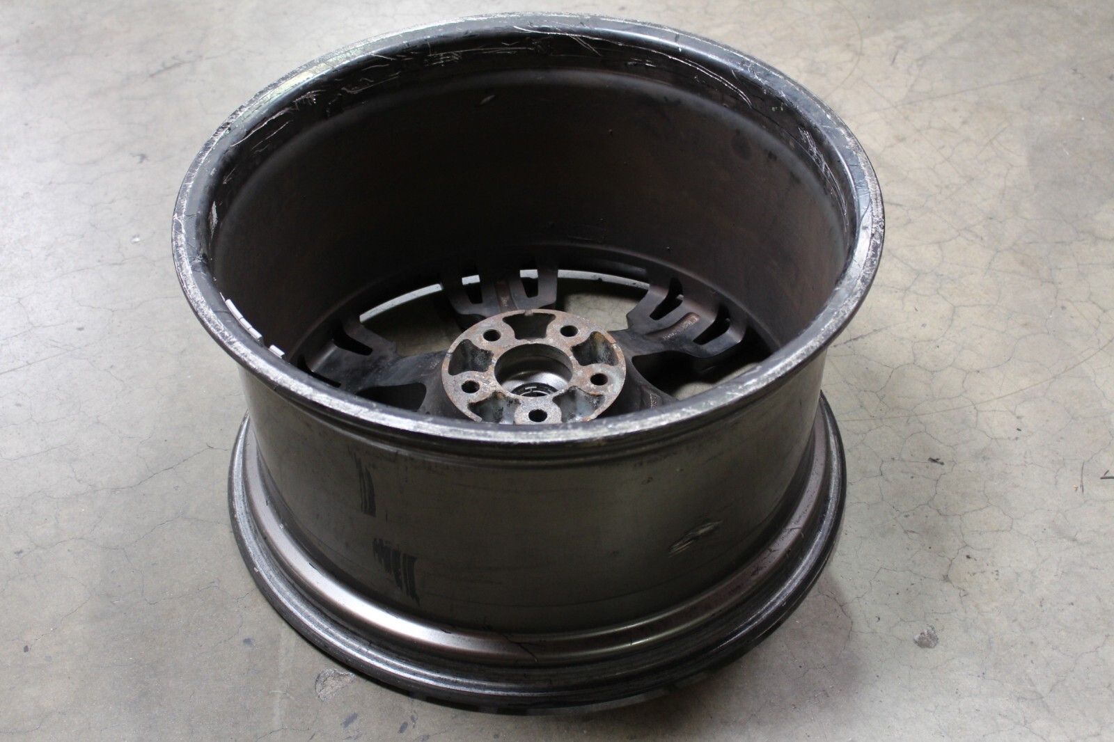 Maserati GranCabrio, Front Trident Wheel, Bad Paint, 10.5x20, Used