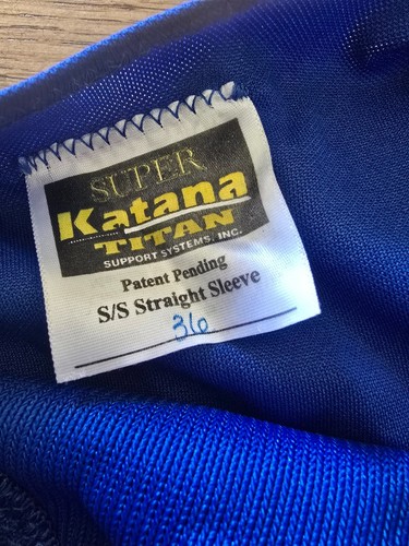 Super Katana SS Bench Press Shirt by Titan Powerlifting 1 ply IPF Legal Size 36 - Picture 4 of 5