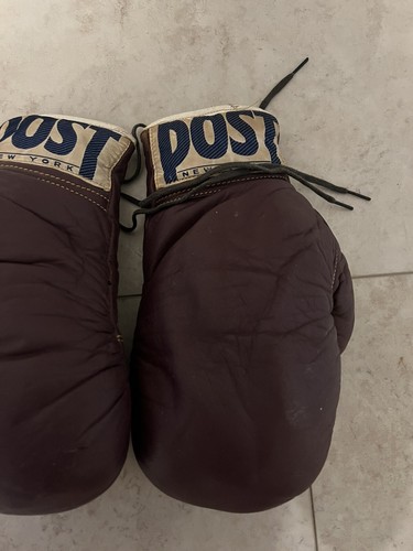 1950s POST New York LEATHER BOXING GLOVES Cassius Clay Muhammad Ali TRAINING ERA - Picture 3 of 8