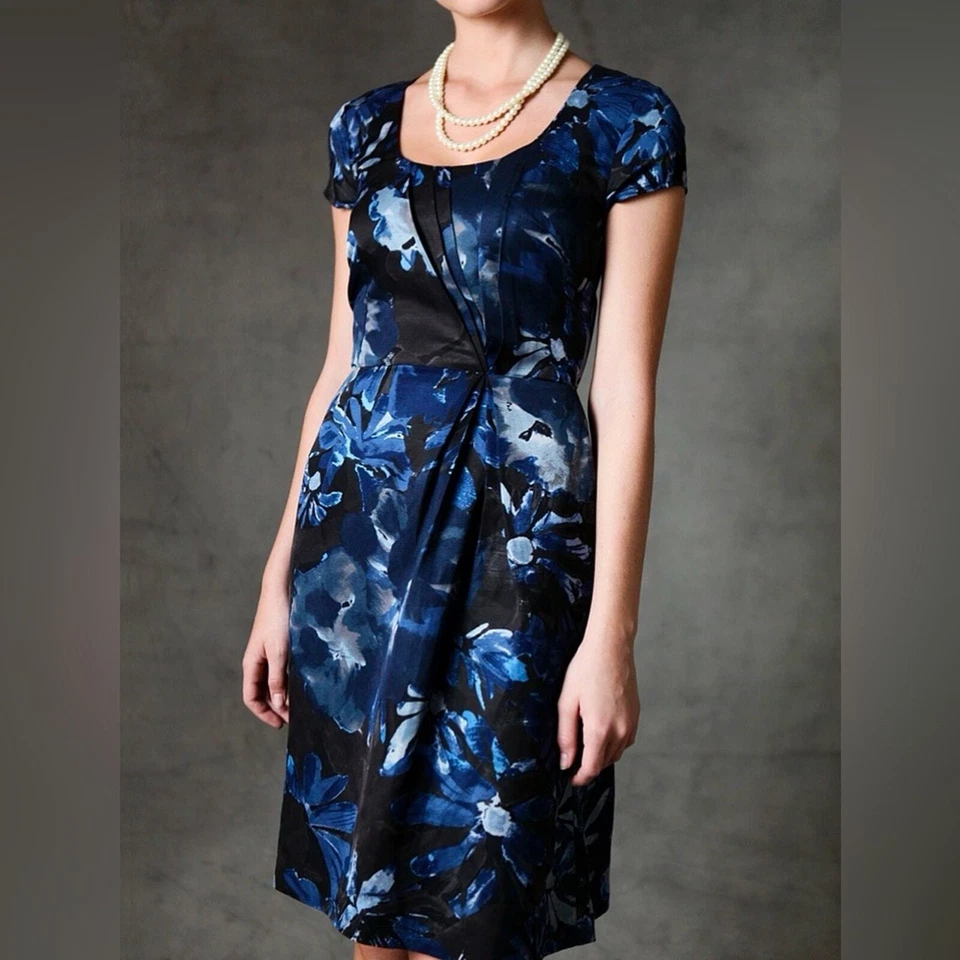 Vestido estampado Begonia The Mad Men Collection usado en excelente estado de Banana Republic talla 6 Foto 2 de 4