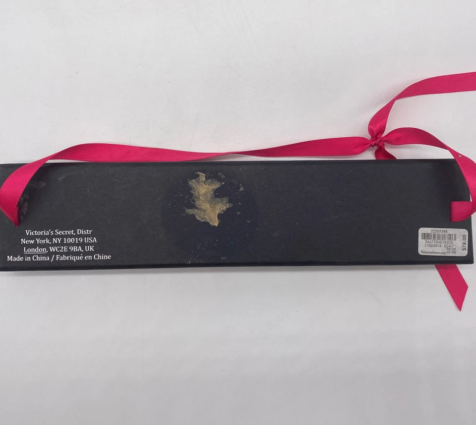 Nuevo Brazalete Victorias Secret Dorado Eslabón Palanca Con Dije de Ala Talla Única Nuevo en Caja Foto 3 de 4