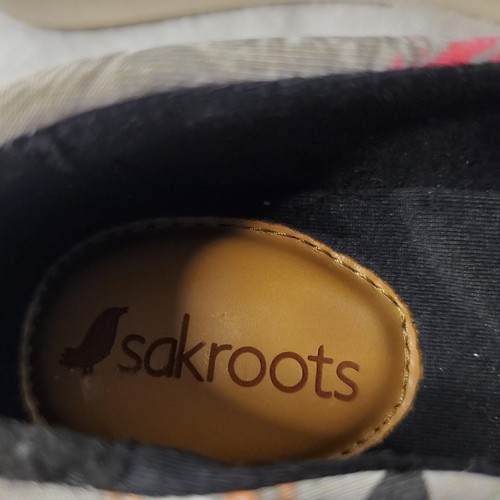 Zapatillas sin cordones Sakroots Saz para mujer talla 7 - Imagen 8 de 9
