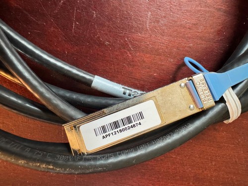 Dell Force10 CBL-QSFP-40GE-PASS-5M 40GB QSFP+ Passive Direct Cable - Photo 2/5