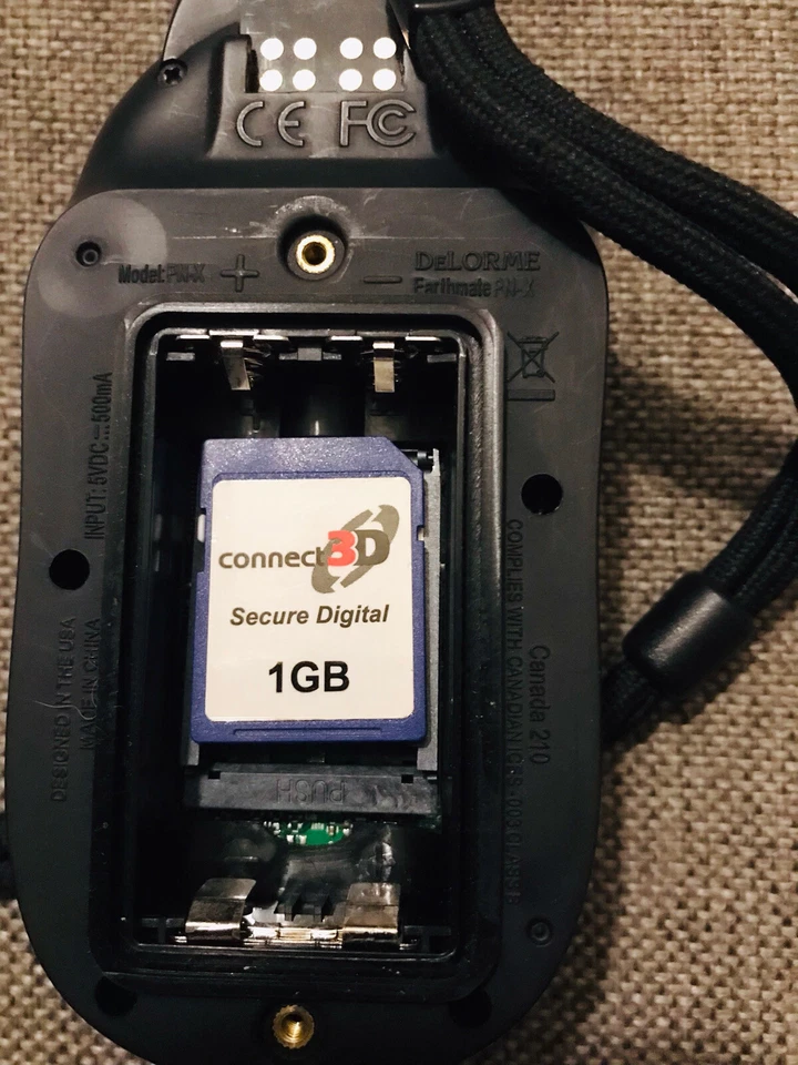 Delorme Earthmate PN-30 GPS Bundle Map Software 1GB SD Card Cord Free Shipping - Image 4 of 4