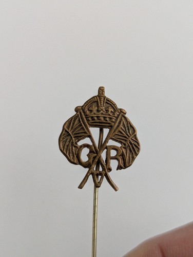 GRV George V Vintage Stick Pin Crown & Union Jack - Picture 4 of 5