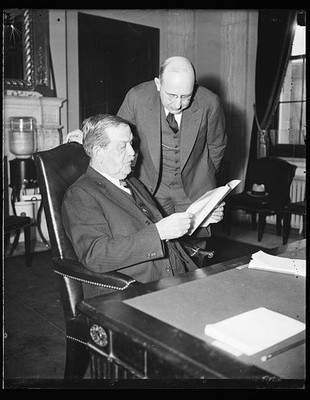 Photo:Ellison D. Smith at desk