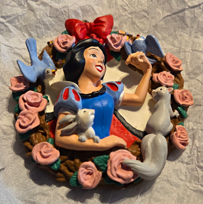 Disney Snow White Floral Wreath Plastic Hanging Christmas Ornament 1996