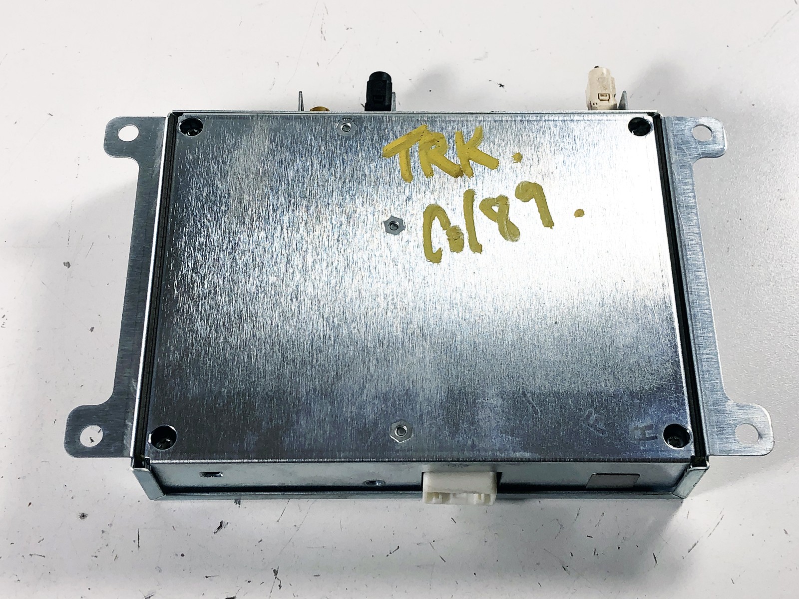 09-13 Maserati Quattroporte M139 BOSE Audio Tuner Control Module 218295 88K 10