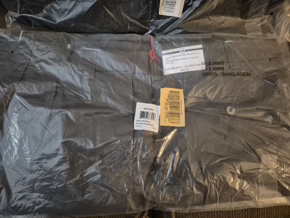 Pantalones de vestir 2 Harbor Bay nuevos con etiquetas para hombre cintura oculta calce holgado 60x28 negros y carbón Foto 3 de 4