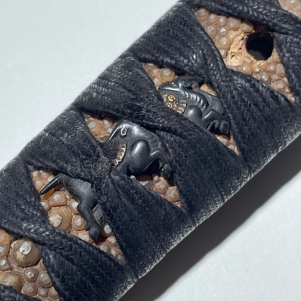 Mango Tsuka para Tanto, Cabra Menuki 山羊目貫, Edo original antiguo Foto 3 de 4