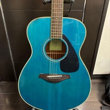 YAMAHA acoustic guitar F820 Snubbull
