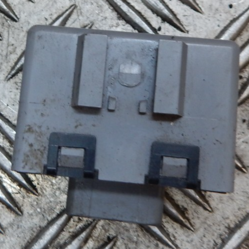 GENUINE 2004 TOYOTA ESTIMA SLIDING DOOR CONTROL UNIT ECU 85971-28010 - Picture 3 of 3