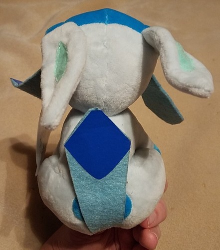 NEW Takara Tomy Glaceon 6" Plush Eevee Evolution Pokémon Genuine Original NWT - Picture 3 of 5