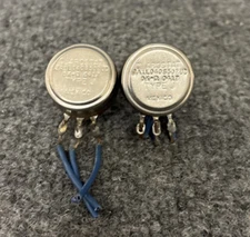 Lot Of 2 - Clarostat JA1L040S502UC 5K-Ohm Potentiometer Used