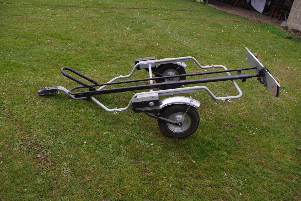 Remorque porte moto un rail   Remorque refaite entièrement  - Photo 2/4