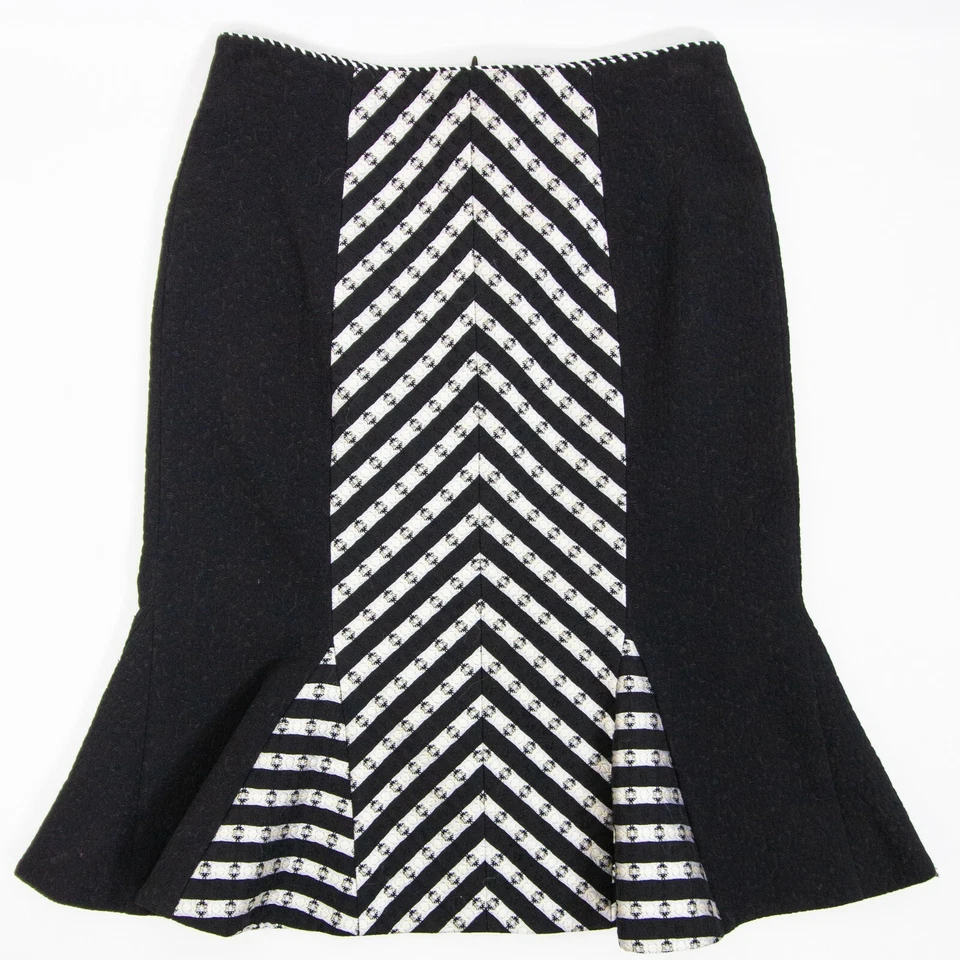 Falda negra ajustada y acampanada Matthew Williamson para mujer talla 6 Foto 2 de 4