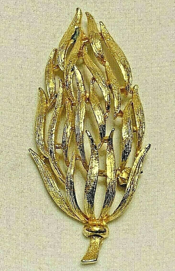 Lisner brooch value sale