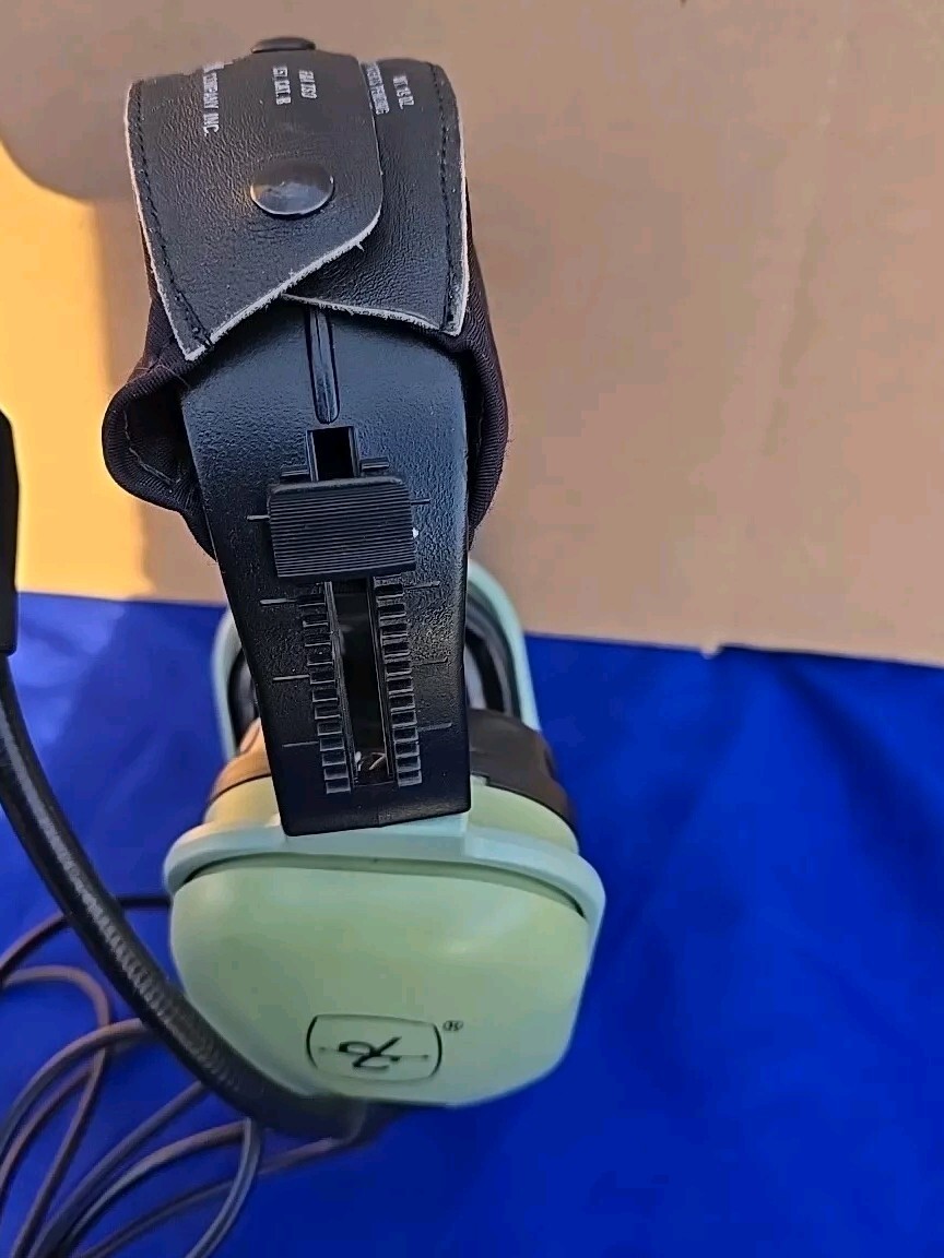 David Clark H20-10 Aviation Headset | eBay