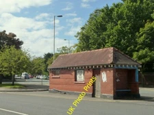 Photo 6x4 Victorian building for sale or redevelopment Southport At junct c2015
