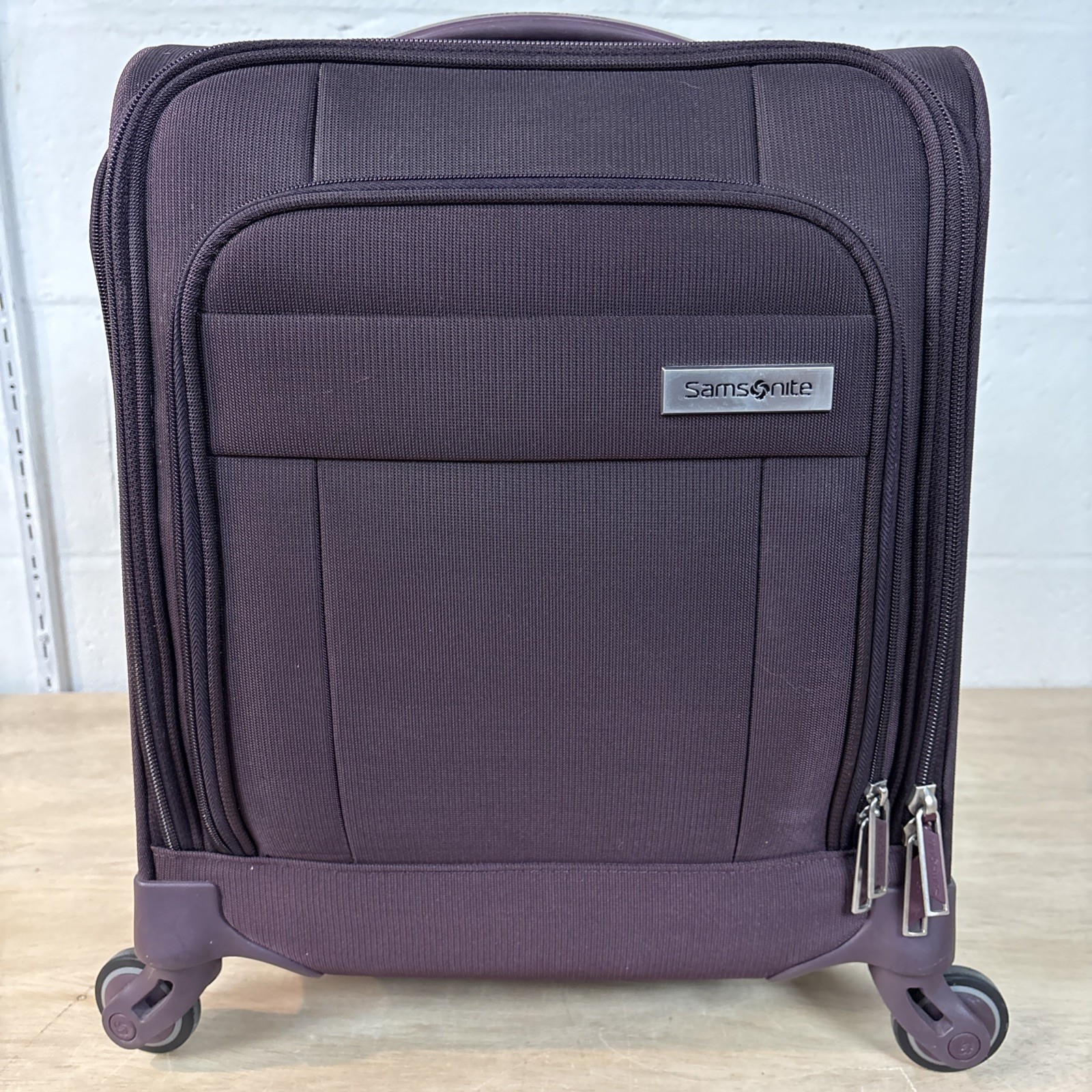 Samsonite Agilis Under-Seat Carry-On Suitcase w/ USB Port Spinner 4 Wheeled