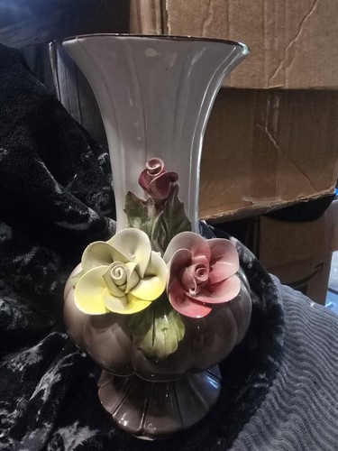 Vintage Capodimonte Porcelain Art Pottery Vase Floral Italy Yellow Flower - Picture 8 of 14