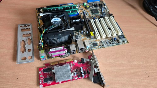 ASUS P4C800-E Deluxe mainboard + Intel Pentium 4 + 2GB RAM + Radeon 9250 VGA