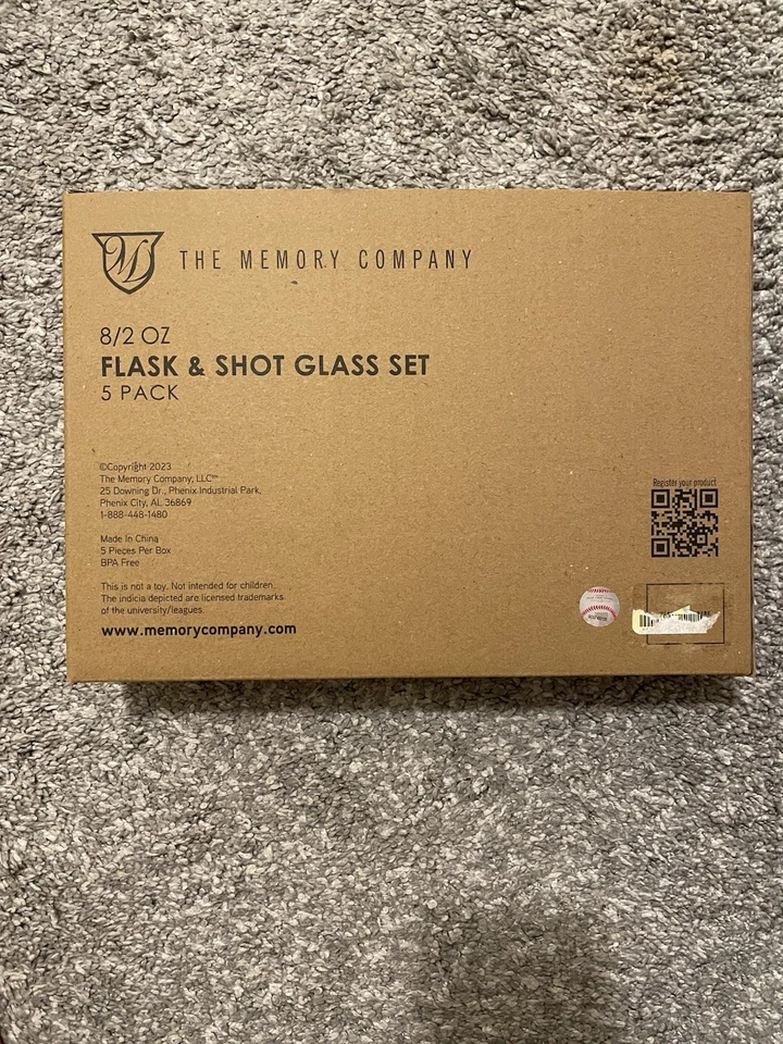 Frasco de acero inoxidable con logotipo de Cincinnati Reds y juego de regalo de 4 vasos MLB nuevo Foto 3 de 3