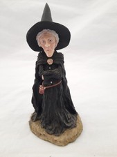 Clarecraft Discworld figure Granny Weatherwax DW06