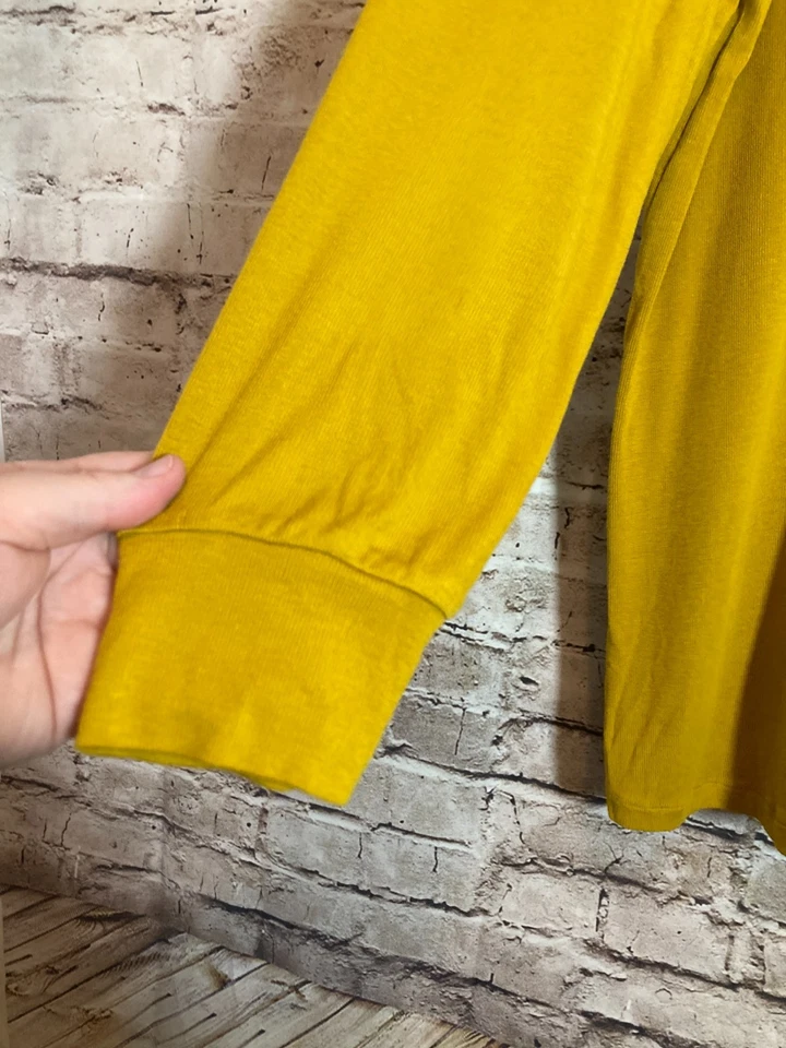 Top Universal Estándar Mujer XL Mostaza Acanalado Cuello Alto Modal Elastizado Artístico Foto 3 de 4