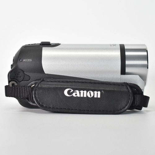 Canon FS300 Flash Memory Camcorder 37x Optical Zoom 32GB SD Card Canon Bag - Picture 3 of 15