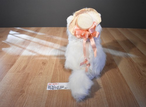 Wal-Mart White Persian Cat Plush with Blue Eyes(310-4033-1) - Picture 3 of 6