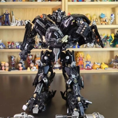 New 4th Party Masterpiece Black Apple MPM06 Ironhide