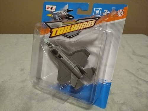 F-35 Lightning Fighter Jet Die-Cast Model From Maisto Tailwinds - Picture 4 of 7