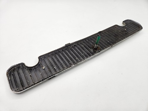 AIR INTAKE GRILLE AND FILTER JAGUAR SERIES 3 5.3 FRONT EXTERIOR FITTING - Picture 7 of 9