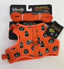Thrills and Chills Halloween Cat Harness  Leash Glow In The Dark Pumpkins