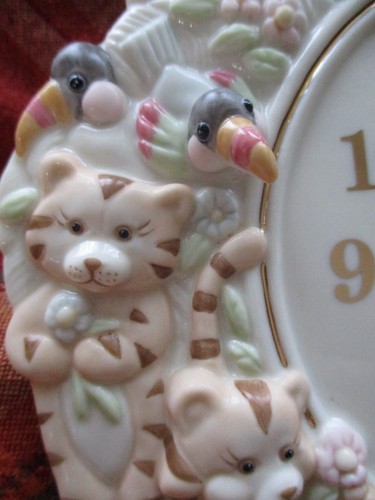 Beautiful Lenox Fine Porcelain Noah's Ark Nursery Pendulum Wall Clock MNIB - Picture 7 of 11