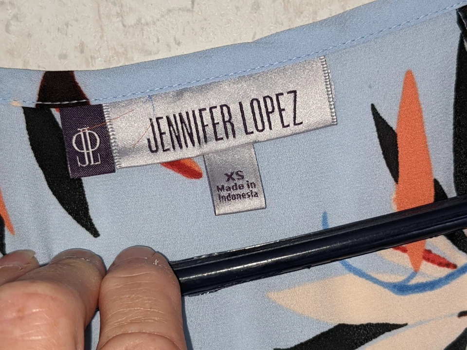 Jennifer Lopez Para Mujer Talla SM Azul Floral Volantes Frontal Sin Mangas Estilo Cami Foto 2 de 4