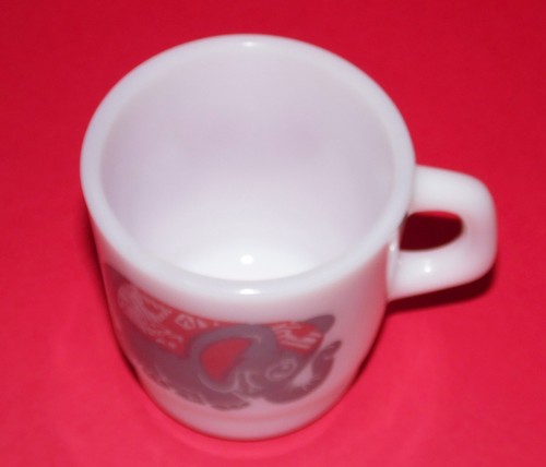 TERMOCRISA Mexico * Vintage Milk Glass Elephant Mug * 3.5" (9cm) Tall * - Picture 4 of 5