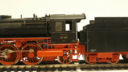 FLEISCHMANN 4139 LOCOMOTIVA A VAPORE CON TENDER DRG 39 204 - Foto 5 di 8