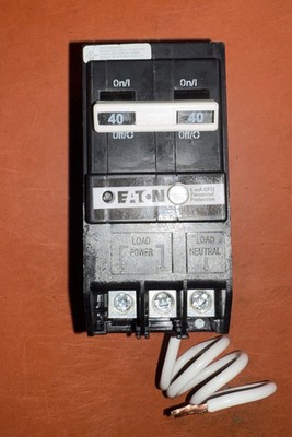 CHIPPED Eaton BRN240GF 40A 2-Pole 240V GFCI Circuit Breaker