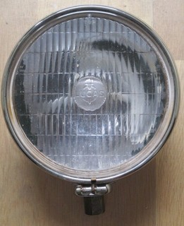 Lucas SFT 700s fog lamp spot lamp. Untested With Bracket