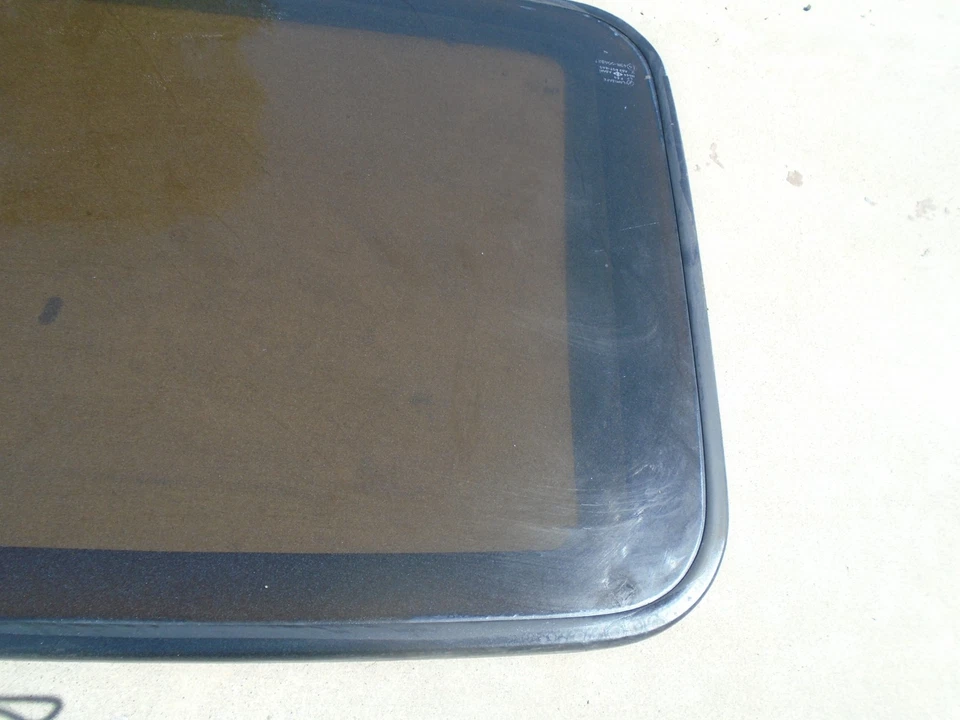 94-01 ACURA INTEGRA TECHO CORREDIZO TECHO CORREDIZO TECHO CORREDIZO VIDRIO 4 PUERTAS SEDÁN OEM Foto 2 de 4