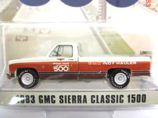 GREENLIGHT - INDIANAPOLIS 500 1983 GMC SIERRA CLASSIC 1500 INDY HAULER PICKUP