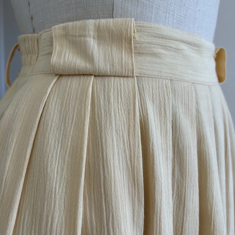 Falda Midi De Colección Años 70 Amarillo Mantequilla Crema Crepe Rayón Poli Minimalista Talla 6P Foto 3 de 4