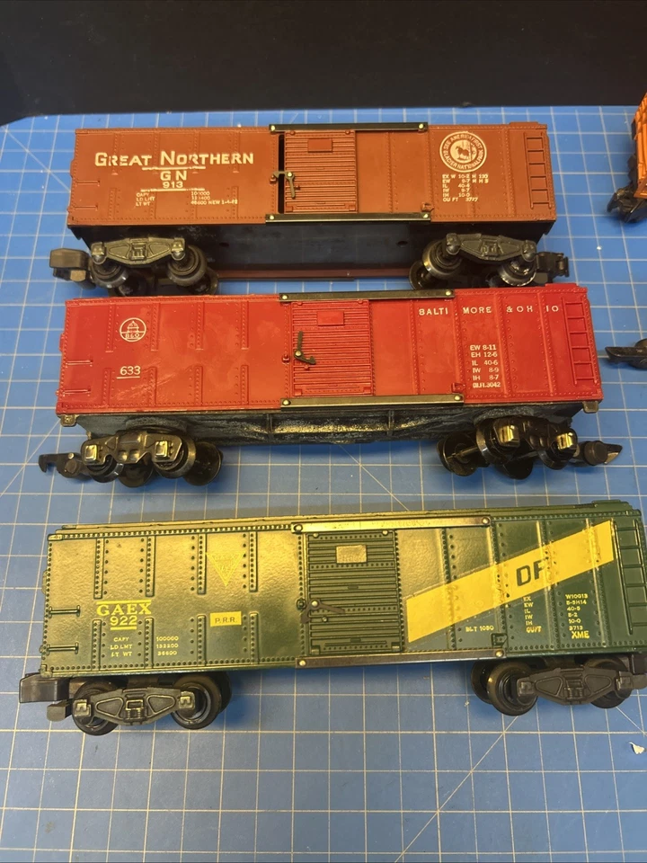 Lot (6) Vintage S GAUGE American Flyer AC GILBERT  Reefer Freight Box Train Cars - Image 2 of 4