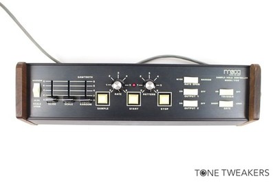 MOOG SAMPLE AND HOLD MODEL 1125 minimoog synthesizer modular VINTAGE SYNTH DEALR
